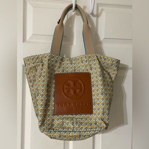 EUC Tory Burch Nylon Basket Weave Tote